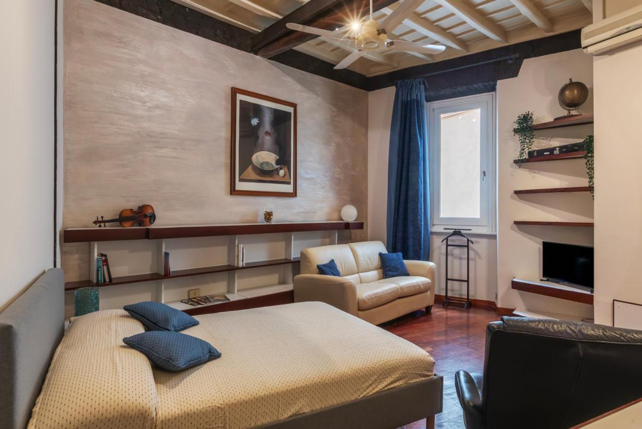 ローマPiazza Navona Petite Houseアパートメント エクステリア 写真